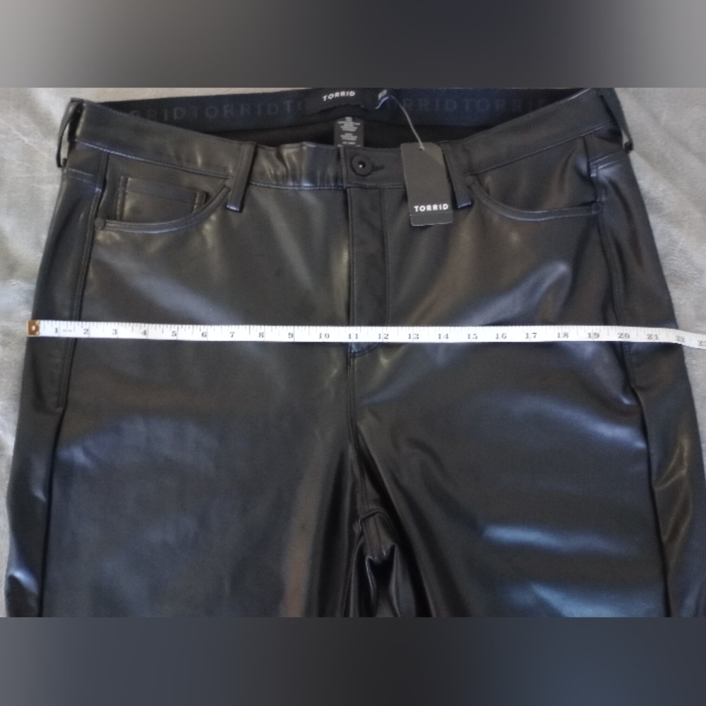 Torrid Women's Shell Leather Black Straight Leg Pants Size 18R - Picture 7 of 8